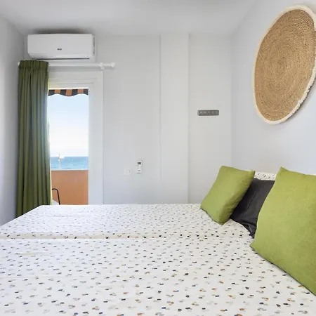 Home2book Design Sea Views Caletillas, Pool 公寓 坎德拉里亚