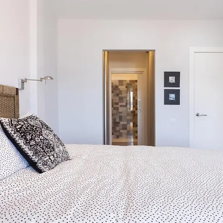 Home2book Design Sea Views Caletillas, Pool 公寓 *